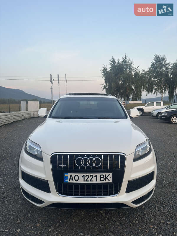 Позашляховик / Кросовер Audi Q7 2007 в 