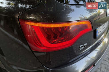 Позашляховик / Кросовер Audi Q7 2012 в 