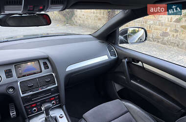 Позашляховик / Кросовер Audi Q7 2012 в 