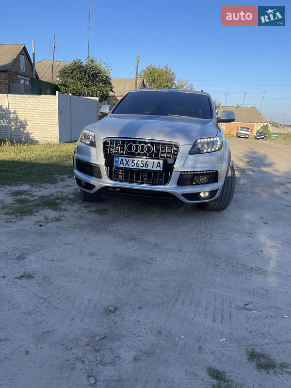 Внедорожник / Кроссовер Audi Q7 2013 в Харькове