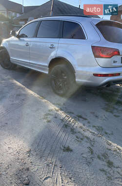 Внедорожник / Кроссовер Audi Q7 2013 в 