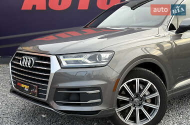 Позашляховик / Кросовер Audi Q7 2017 в 