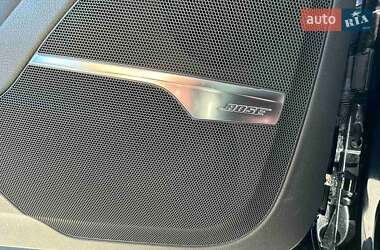 Позашляховик / Кросовер Audi Q7 2016 в 