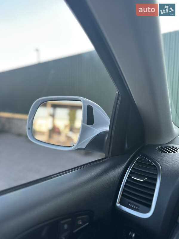 Внедорожник / Кроссовер Audi Q7 2013 в Волочиске