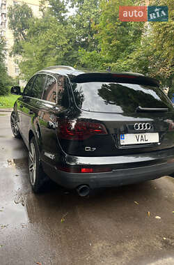 Позашляховик / Кросовер Audi Q7 2009 в Києві