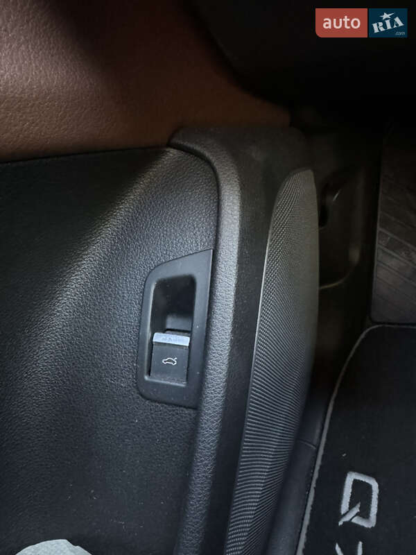 Внедорожник / Кроссовер Audi Q7 2017 в Рокитном