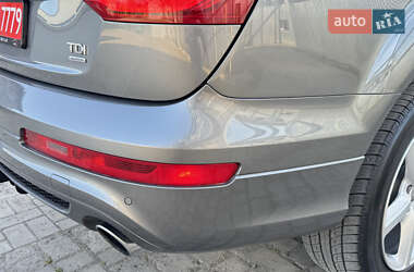 Позашляховик / Кросовер Audi Q7 2012 в 