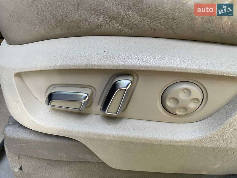 Позашляховик / Кросовер Audi Q7 2010 в Києві фото 25 Позашляховик / Кросовер Audi Q7 2010 в Києві
