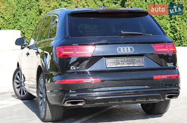 Внедорожник / Кроссовер Audi Q7 2017 в 