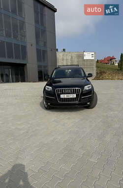 Позашляховик / Кросовер Audi Q7 2012 в Чернівцях