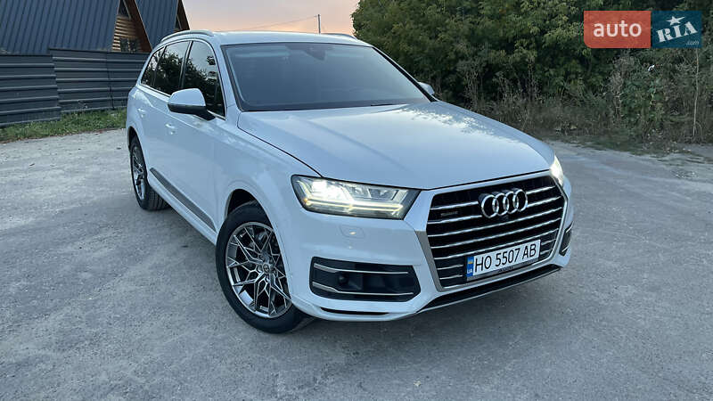 Позашляховик / Кросовер Audi Q7 2019 в Тернополі