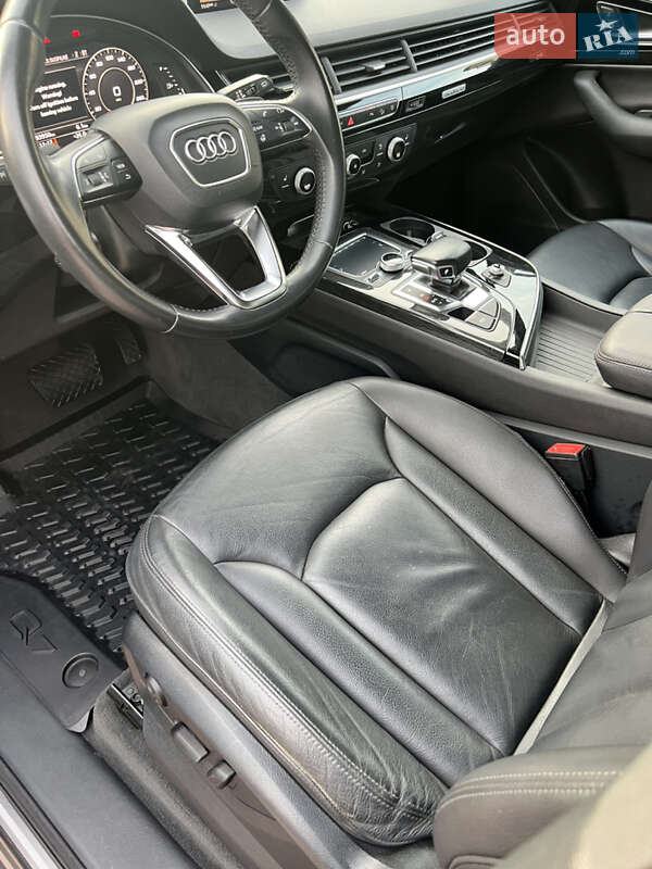 Внедорожник / Кроссовер Audi Q7 2016 в Львове