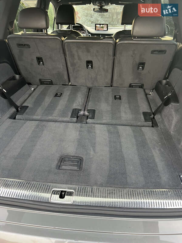 Внедорожник / Кроссовер Audi Q7 2016 в Львове
