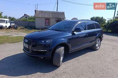 Внедорожник / Кроссовер Audi Q7 2007 в Луцке