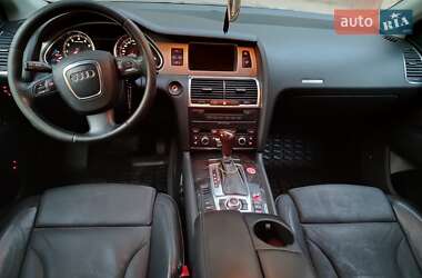 Внедорожник / Кроссовер Audi Q7 2006 в 