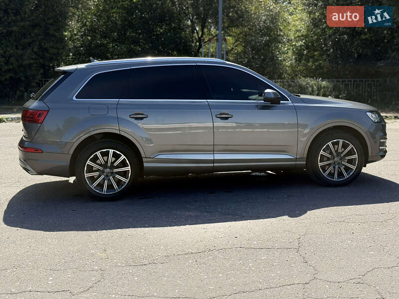 Позашляховик / Кросовер Audi Q7 2017 в Львові фото 9 Позашляховик / Кросовер Audi Q7 2017 в Львові