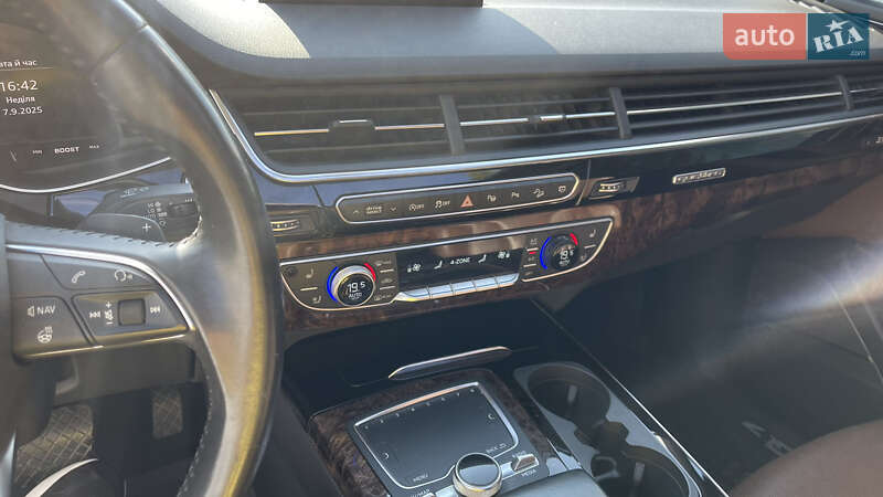 Позашляховик / Кросовер Audi Q7 2019 в Тернополі