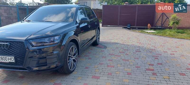 Позашляховик / Кросовер Audi Q7 2016 в Луцьку фото 2 Позашляховик / Кросовер Audi Q7 2016 в Луцьку