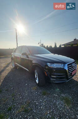 Внедорожник / Кроссовер Audi Q7 2019 в 