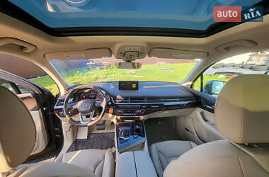 Внедорожник / Кроссовер Audi Q7 2019 в 