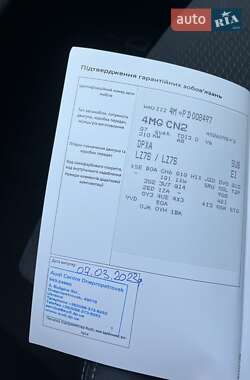 Позашляховик / Кросовер Audi Q7 2022 в 