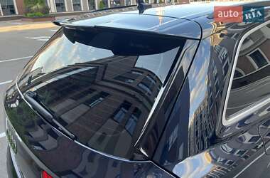 Позашляховик / Кросовер Audi Q7 2016 в 