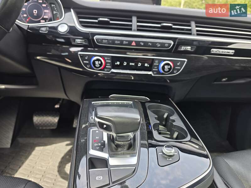 Позашляховик / Кросовер Audi Q7 2018 в Харкові