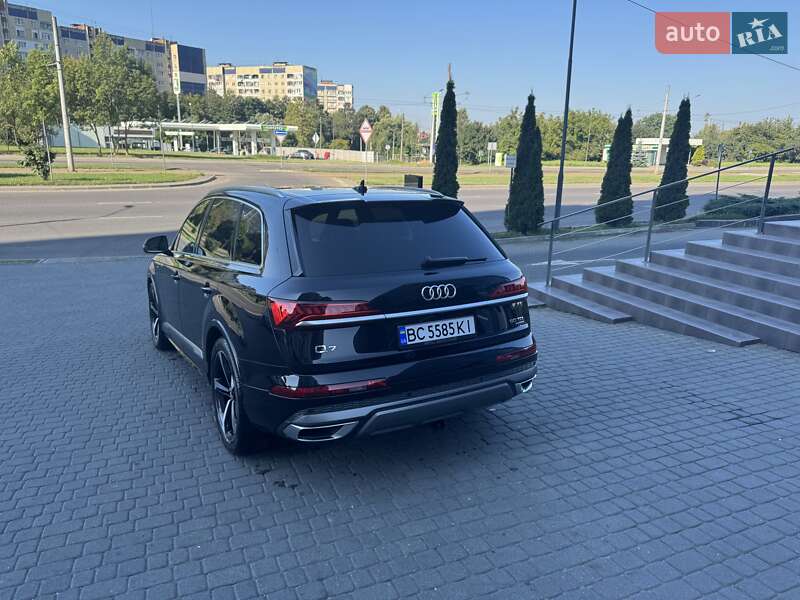 Позашляховик / Кросовер Audi Q7 2020 в Львові