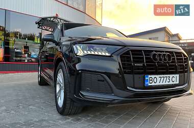 Внедорожник / Кроссовер Audi Q7 2023 в 
