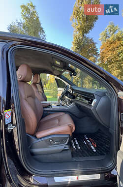 Позашляховик / Кросовер Audi Q7 2020 в 