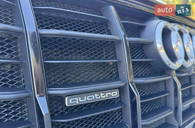 Позашляховик / Кросовер Audi Q7 2020 в 