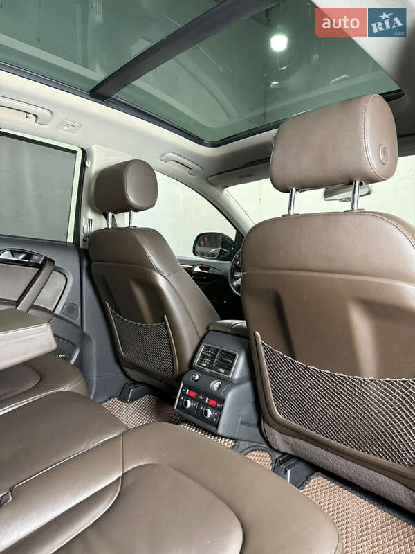 Позашляховик / Кросовер Audi Q7 2012 в Одесі