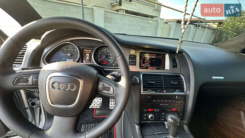 Внедорожник / Кроссовер Audi Q7 2007 в Одессе