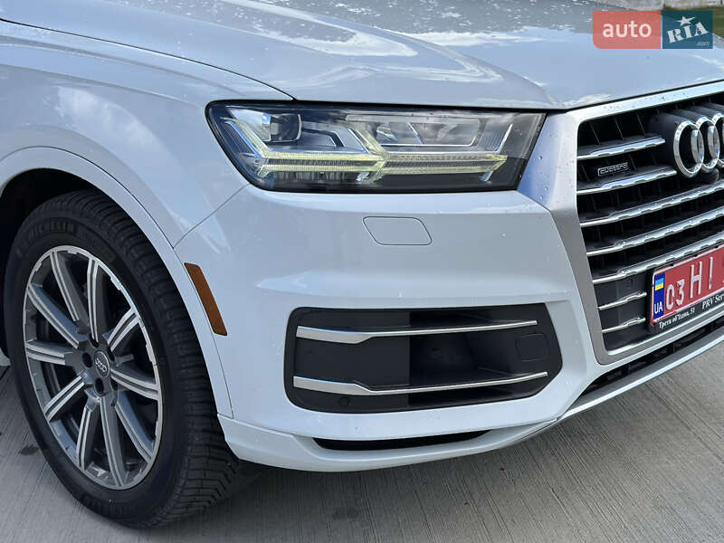 Внедорожник / Кроссовер Audi Q7 2016 в Луцке
