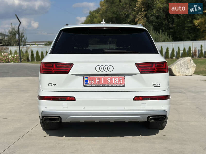Внедорожник / Кроссовер Audi Q7 2016 в Луцке