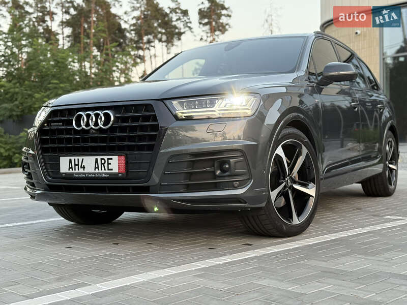 Позашляховик / Кросовер Audi Q7 2018 в Києві