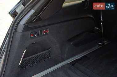 Позашляховик / Кросовер Audi Q7 2018 в 