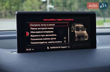 Позашляховик / Кросовер Audi Q7 2018 в 