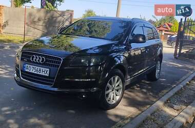 Позашляховик / Кросовер Audi Q7 2006 в 