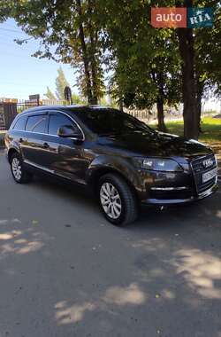 Позашляховик / Кросовер Audi Q7 2006 в 