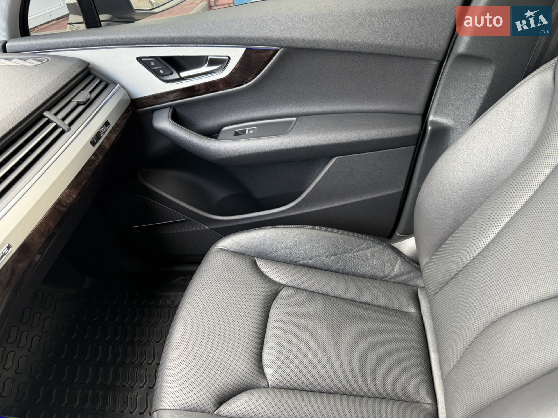 2018 Audi Q7 - мініатюра 32