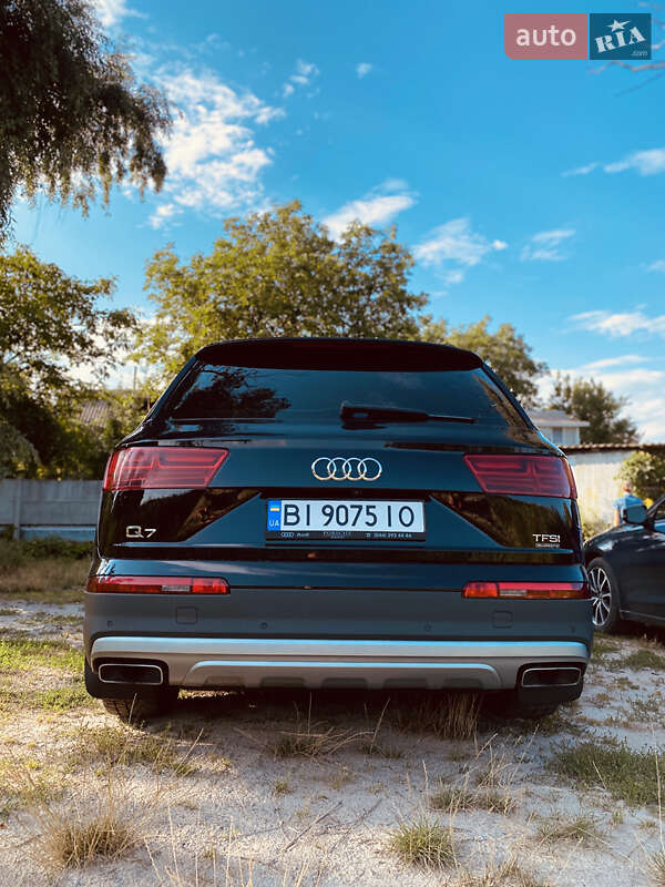 Позашляховик / Кросовер Audi Q7 2018 в Кременчуці