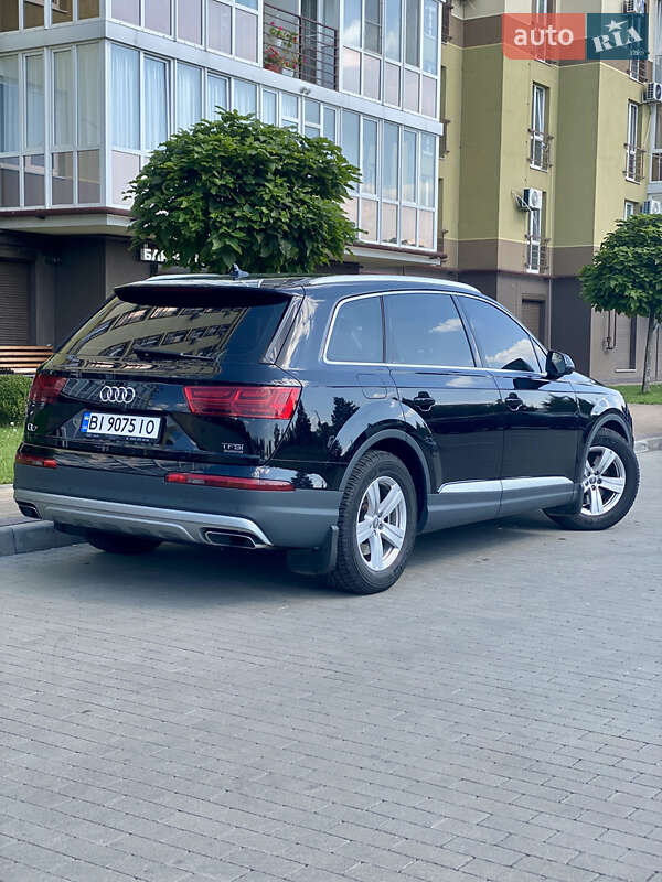 Позашляховик / Кросовер Audi Q7 2018 в Кременчуці