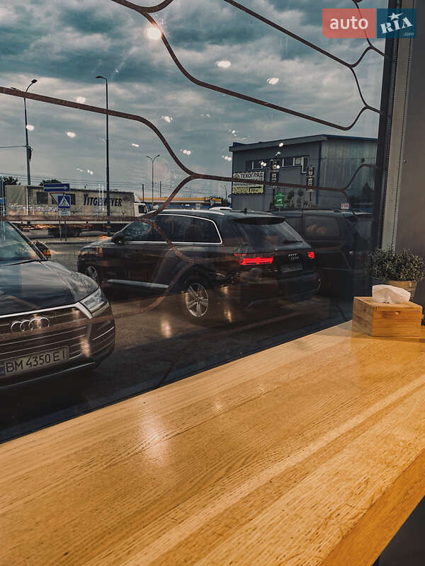 Позашляховик / Кросовер Audi Q7 2018 в Кременчуці
