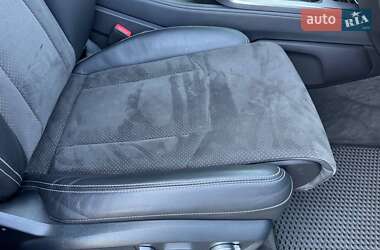 Внедорожник / Кроссовер Audi Q7 2015 в 