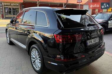 Позашляховик / Кросовер Audi Q7 2016 в 