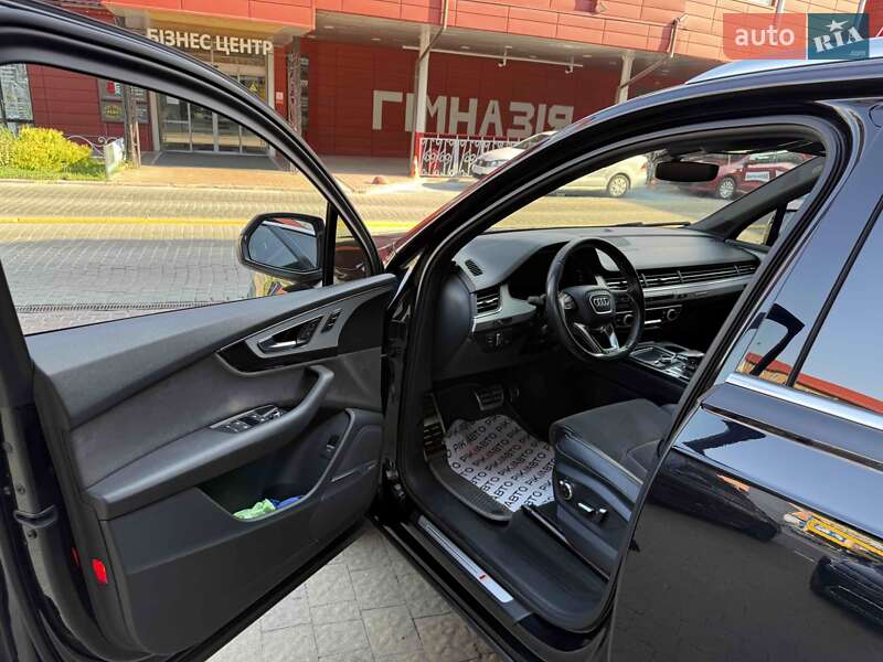 Внедорожник / Кроссовер Audi Q7 2016 в Львове