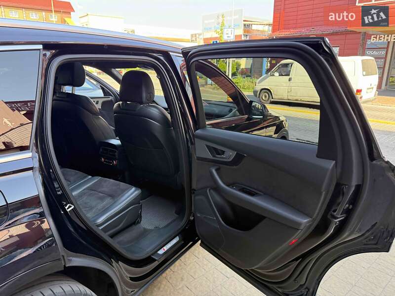 Внедорожник / Кроссовер Audi Q7 2016 в Львове