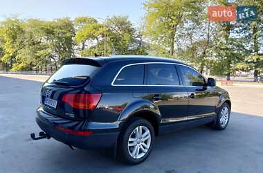 Внедорожник / Кроссовер Audi Q7 2006 в 