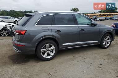 Позашляховик / Кросовер Audi Q7 2023 в 